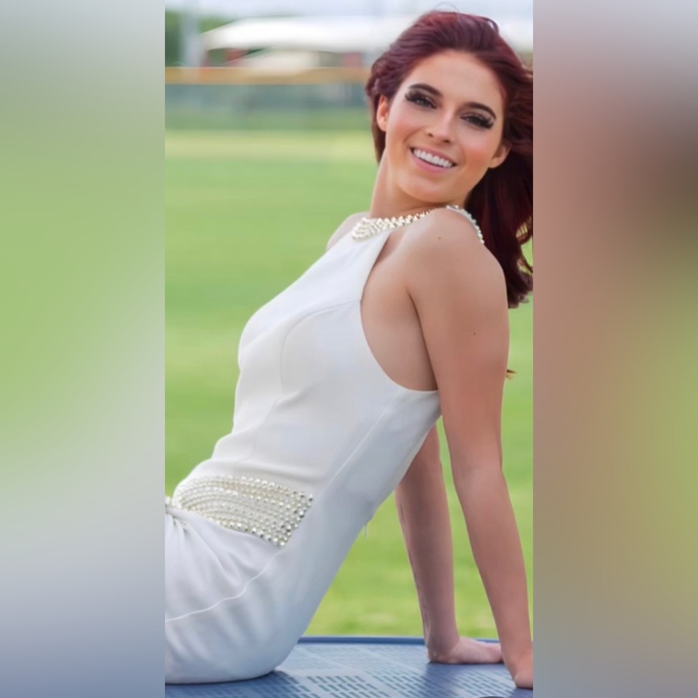 Little white dress